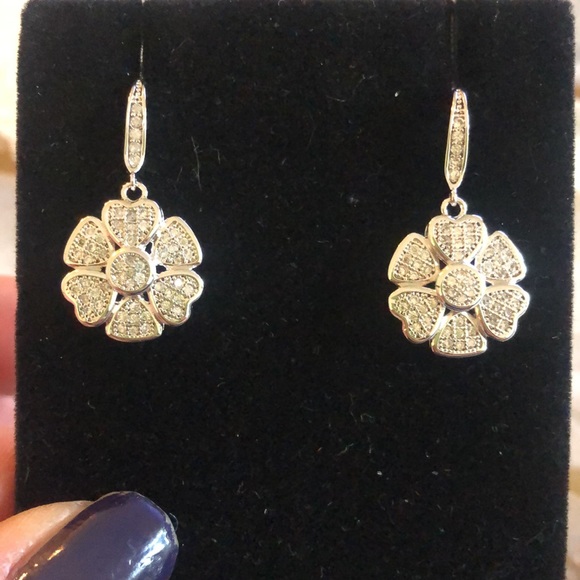 Cubic Zirconia Brilliant Pavé Flower Earrings,NWT-Boutique - Picture 3 of 9